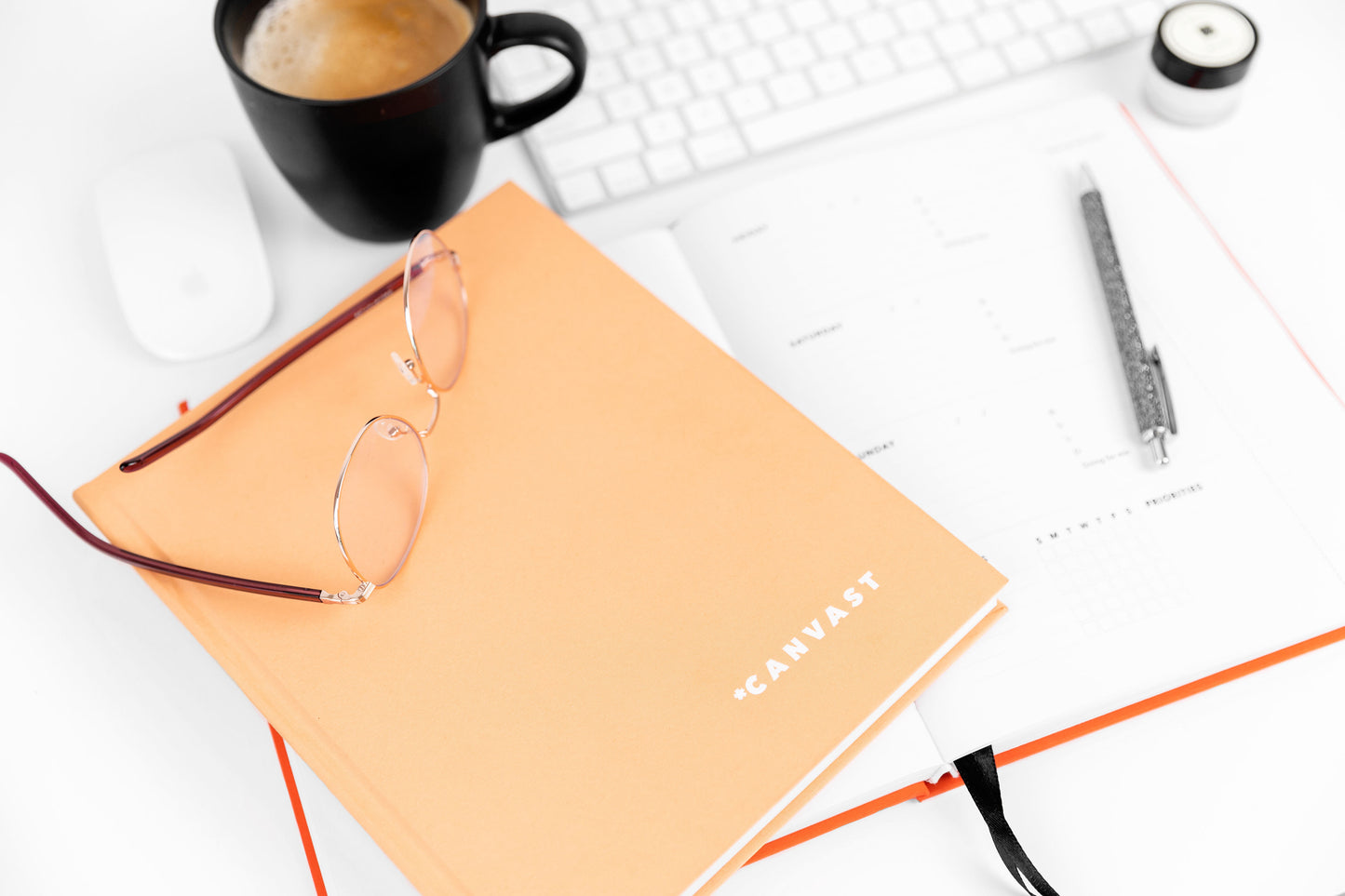 Canvast - Dateless Yearly Planners